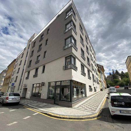 Seven days Smíchov Apartamento Praga Exterior foto